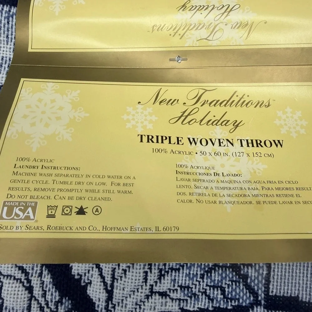 Christmas Woven Throw NIP Cottagecore Grandmillennial Village